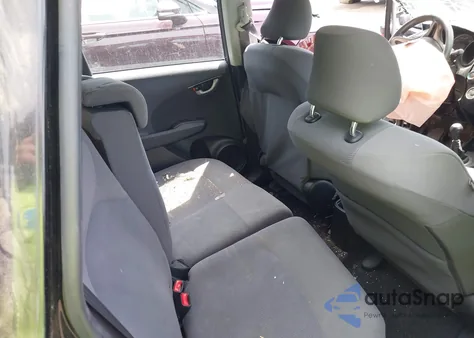 2010 Honda Fit из США, поврежденный, VIN JHMGE8G2XAS017690